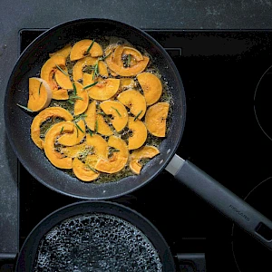 Fiskars Hard Face paistinpannu 26 cm