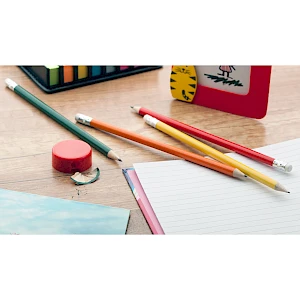 Puulyijykynä kumilla