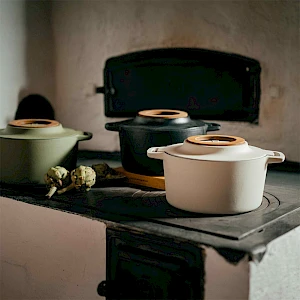 Norden värillinen valurautapata 4 L, koivu