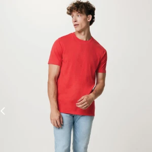 Brett t-paita kierrätetystä puuvillasta