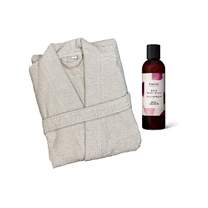 Kylpytakki-ja-suihkugeeli-lahjasetti_grey