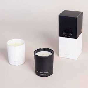 Tuoksukynttilä omalla logolla