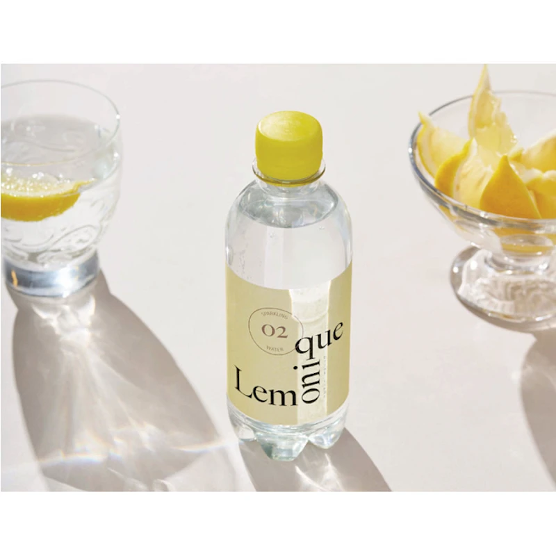 Lähdevesi omalla etiketillä