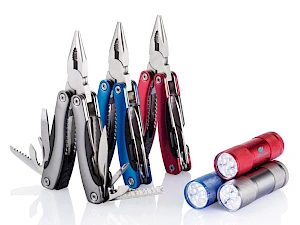 Monitoimityökalu- ja taskulamppusetti