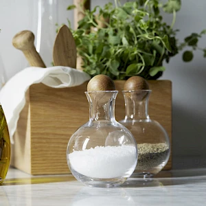 Tarjoilusetti suolalle ja pippurille