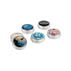 Huulirasva alumiinirasiassa