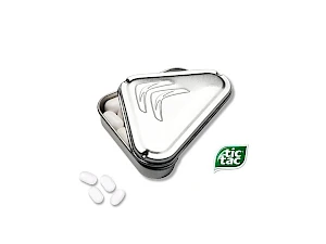 Tic Tac pastillit metallirasiassa