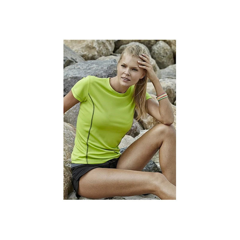 Naisten tekninen T-paita