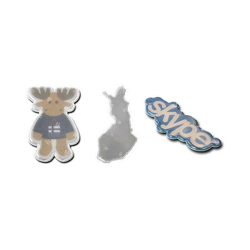 Pehmoheijastin logolla