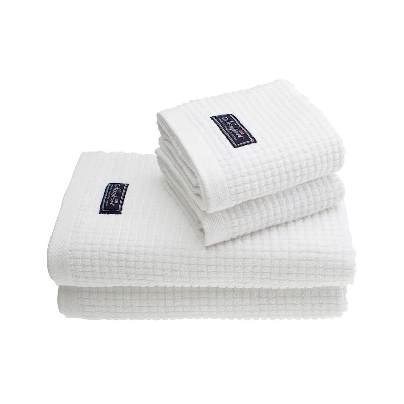 Pyyhesetti Fisher omalla logolla