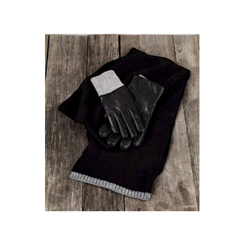 Nahkakäsineet ja kaulahuivi lahjasetti