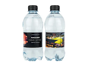 Vesipullo omalla etiketillä 35 cl
