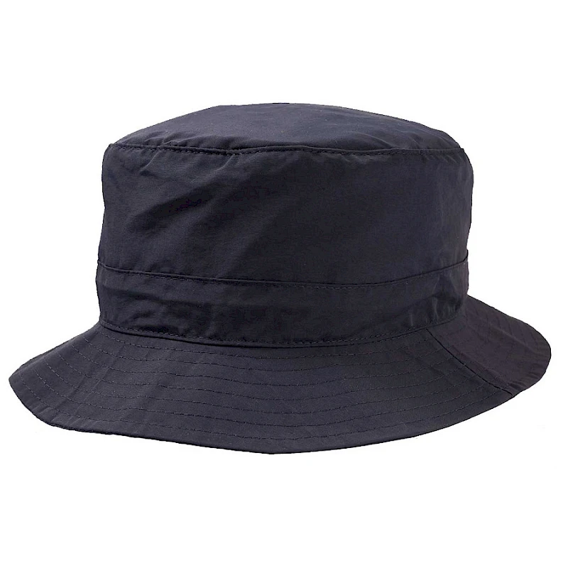 Kalastajanlakki pussissa