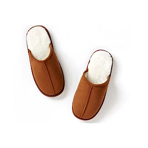 Tohvelit logolla Charlie