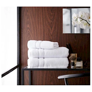 Pyyhesetti The Grand