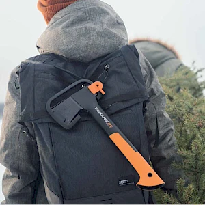 Fiskars Garden kirves X7 lahjasetti