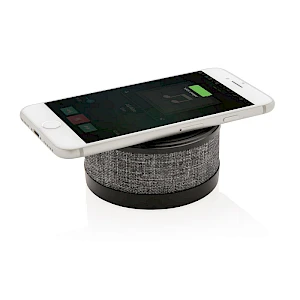 Langaton laturi kaiuttimella