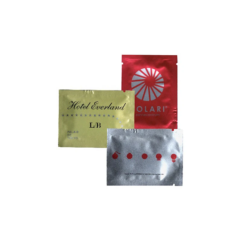 Kosteuspyyhe omalla logopainatuksella