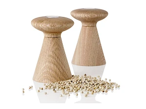 Maustemylly Forest, tammi