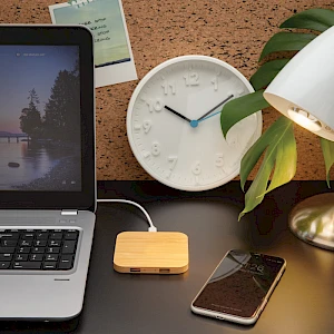 Langaton latausalusta FSC Bambu USB_2