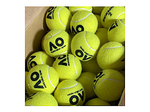 Tennis/Padel -pallot logolla