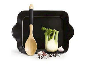 Uunivuoka lusikalla ja reseptillä