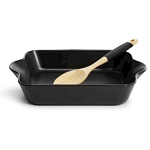 Uunivuoka lusikalla ja reseptillä