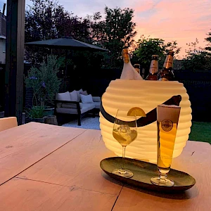 CoolLUX monitoimivalaisin